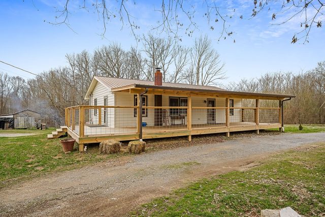 964 Old West Point Rd, Smithville, TN 37166