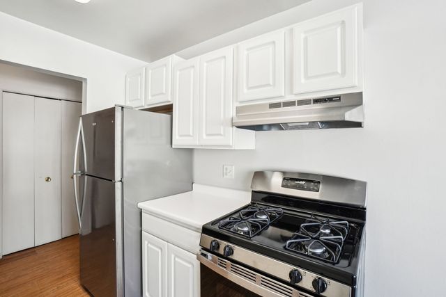 7127 E  Bonnie Dr #91, Westland, MI 48185