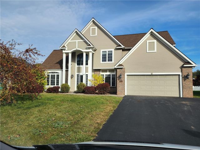 213 Jonquil Ln, Rochester, NY 14612