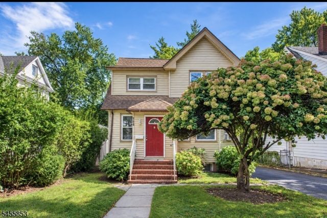 225 Elm Ave, Bogota, NJ 07603