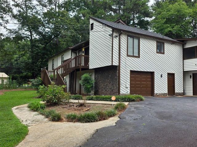 610 S  Hairston Rd, Stone Mountain, GA 30088
