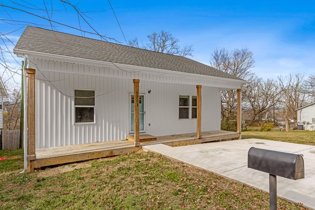 1213 N  Chamberlain Ave, Chattanooga, TN 37406