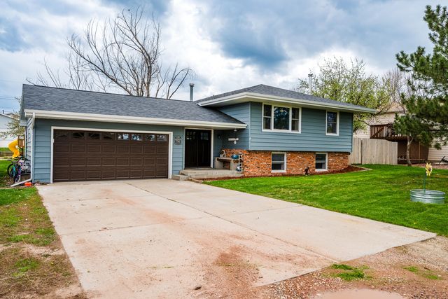 756 Huntington St, Sheridan, WY 82801