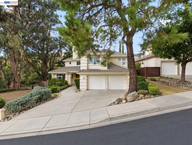 1002 Canyon Creek Ter, Fremont, CA 94536