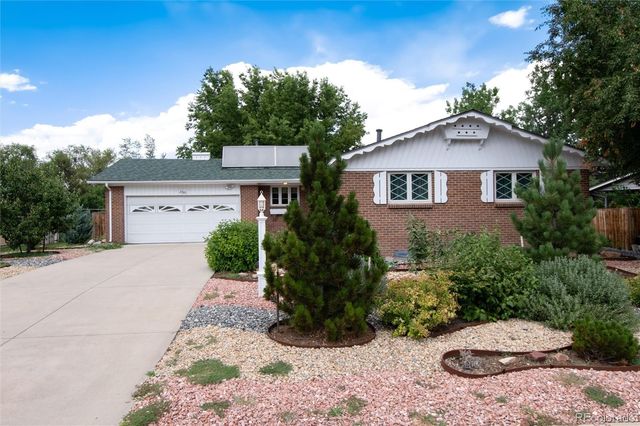 2305 S Holly Place, Denver, CO 80222