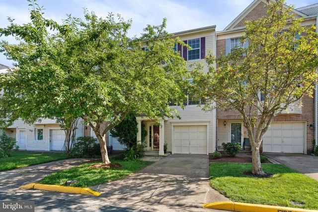 45477 Baggett Ter, Sterling, VA 20166