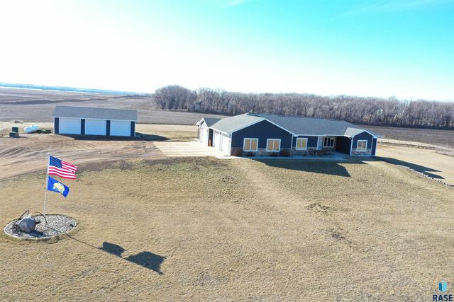 23615 462nd Ave, Wentworth, SD 57075