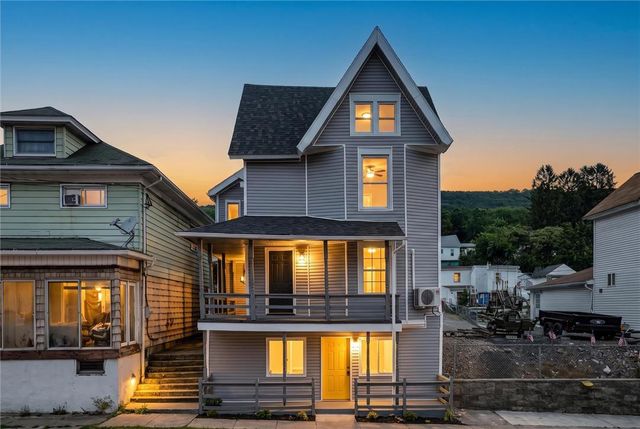 111 E  Grand Ave, Tower City, PA 17980