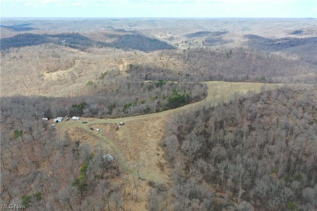 1 Sarvis Fork Rd, Sandyville, WV 25275