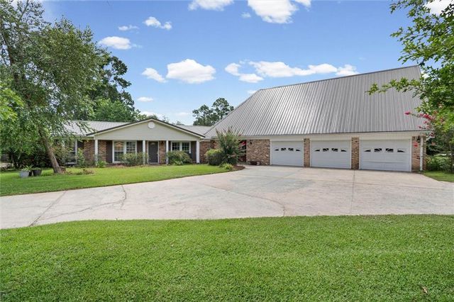 4565 Cypress Shores Dr, Mobile, AL 36619