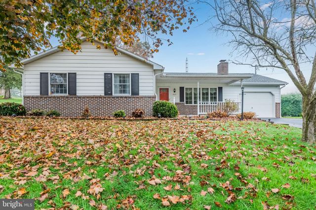502 Sand Bank Rd, Mount Holly Springs, PA 17065