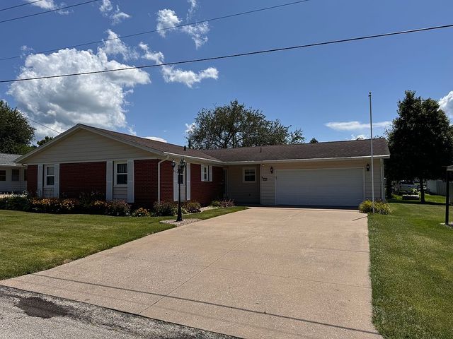 1001 W  Euclid Ave, Monmouth, IL 61462