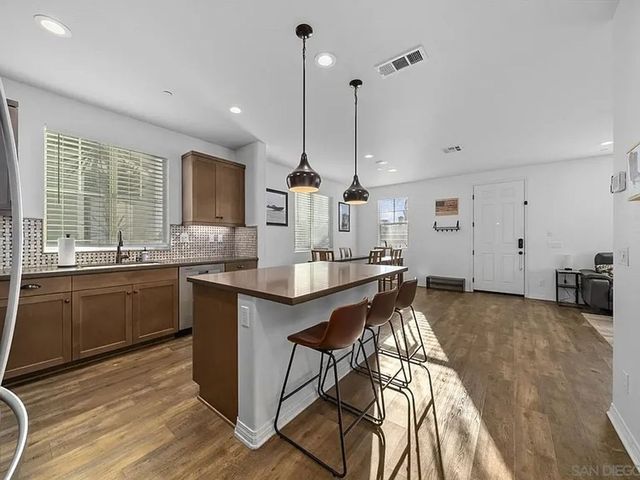 524 Herron Ln, Imperial Beach, CA 91932