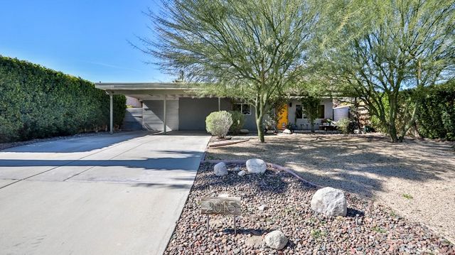 2015 Lawrence St, Palm Springs, CA 92264