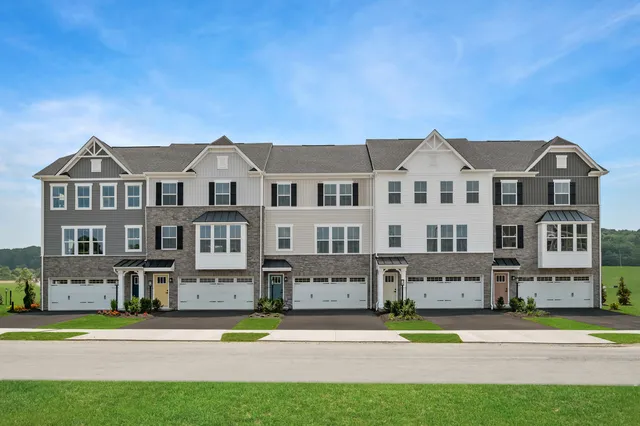 Wexford Plan in Seneca Trails Townhomes, Zelienople, PA 16063