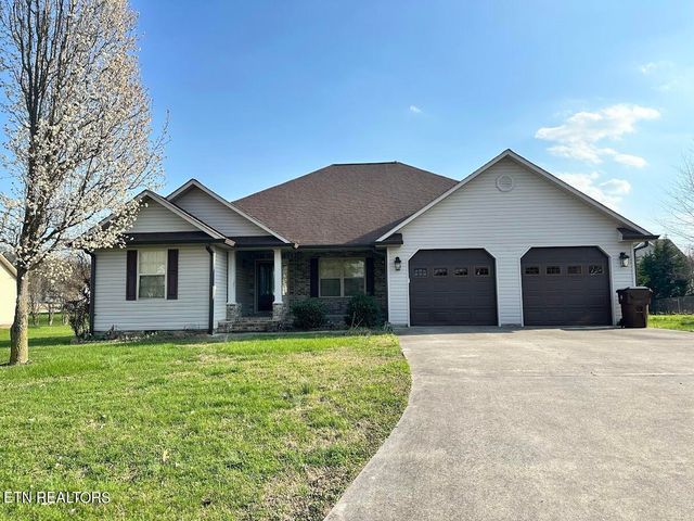 205 Wind Chase Dr, Madisonville, TN 37354