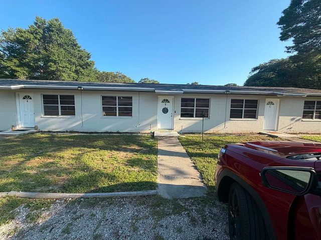 411 Bear Rd #B, Fort Walton Beach, FL 32547