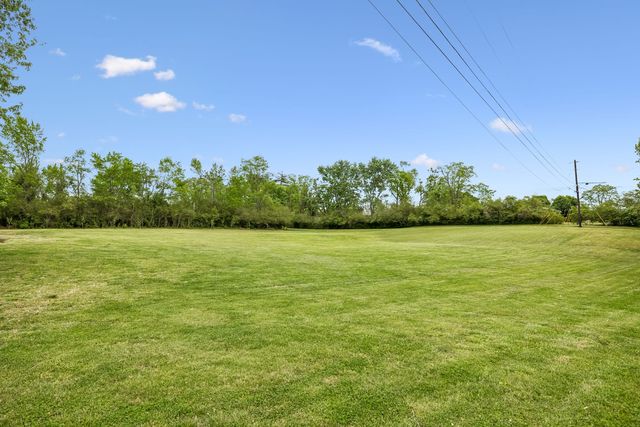 7311 Old Nashville Rd, Fairview, TN 37062