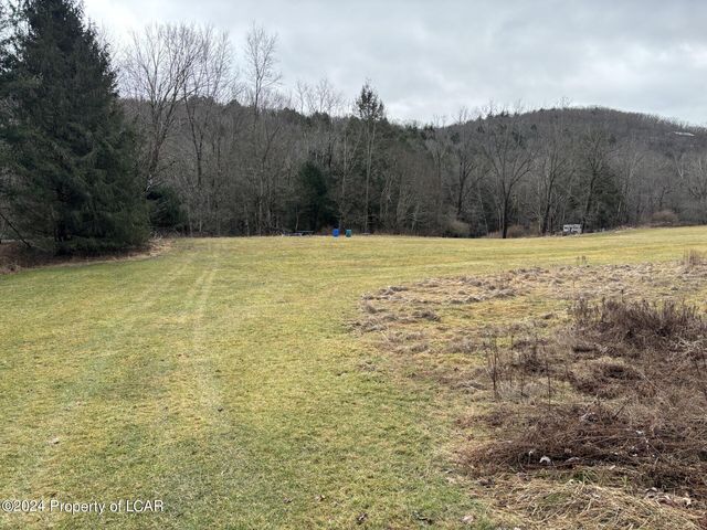 755 Sutton Creek Rd, Harding, PA 18643