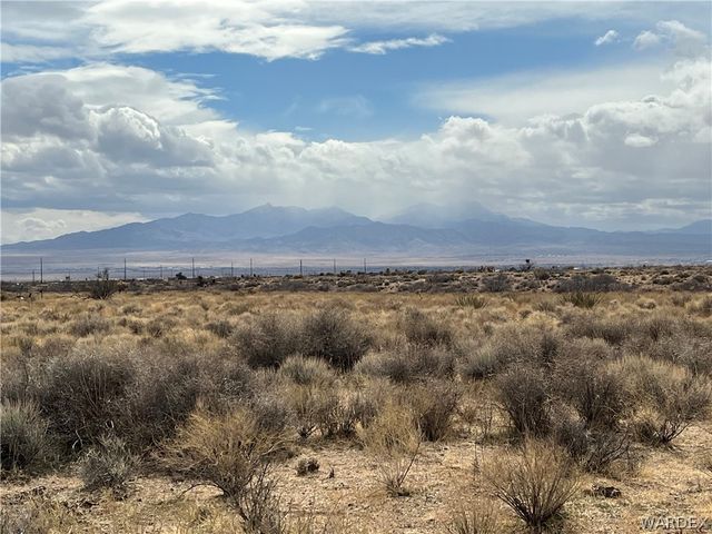 E  Calle Parral, Kingman, AZ 86409
