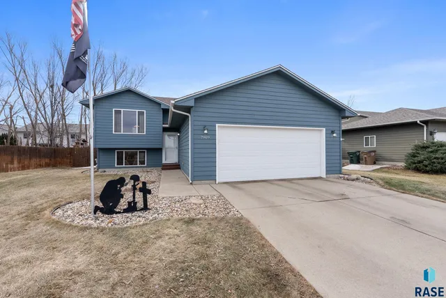 7909 W  48th St, Sioux Falls, SD 57106