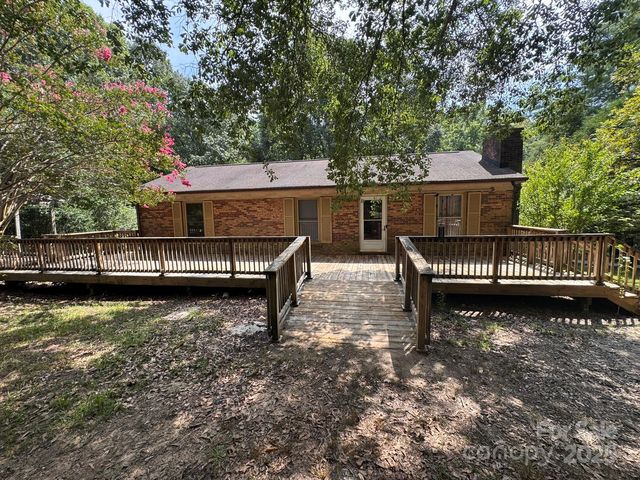 637 Green Chapman Rd, Gastonia, NC 28056