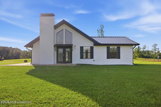 8165 Silver Dr, Tylertown, MS 39667