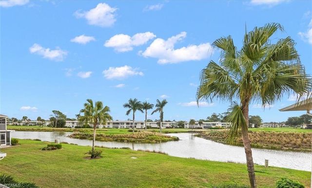 221 Palm DR #221-2, Naples, FL 34112