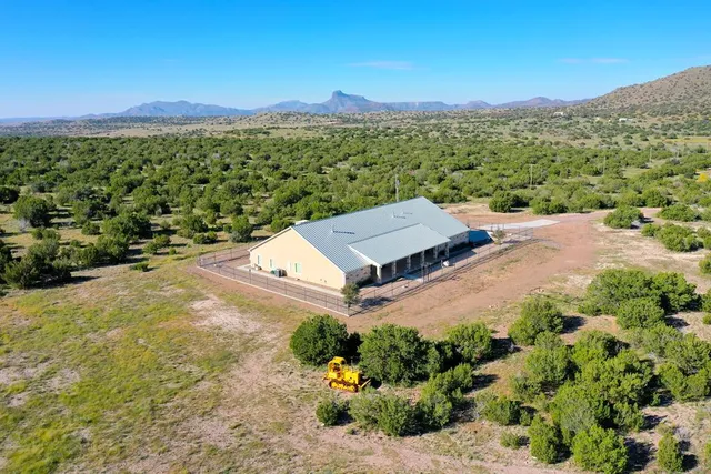 Address Not Disclosed, Alpine, TX 79830