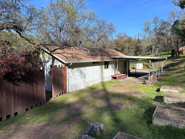 11393 Tom Ray Dr, Grass Valley, CA 95949