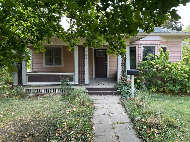 203 Boone St, Boone, IA 50036