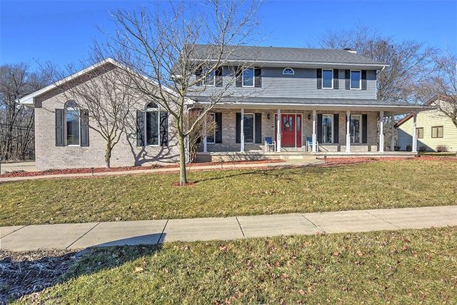 775 Country Manor Dr, Decatur, IL 62521