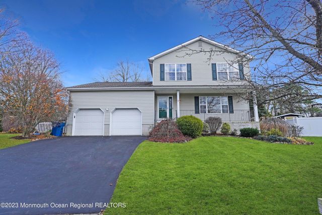 8 Lusia Court, Howell, NJ 07731