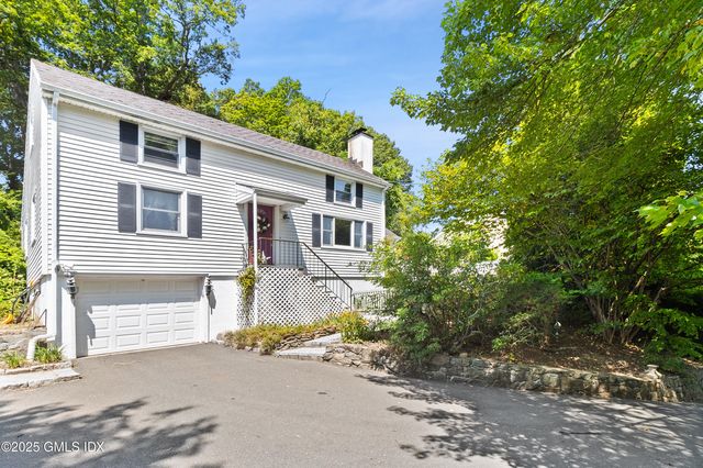 17 Cornwall Rd, Norwalk, CT 06850