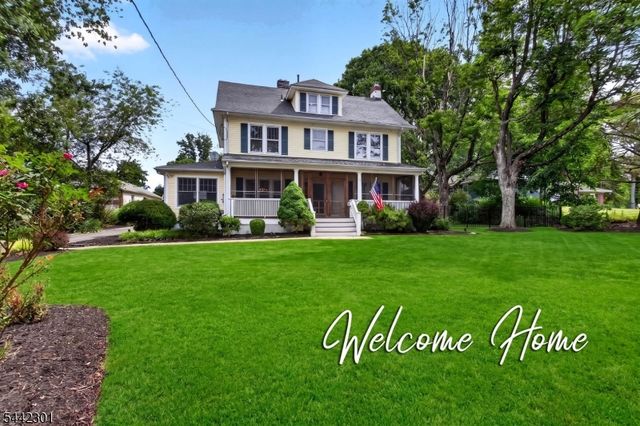 2 Russell Rd, Fanwood, NJ 07023
