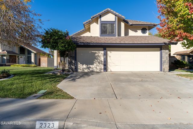 2323 Golden Ln, Lancaster, CA 93536