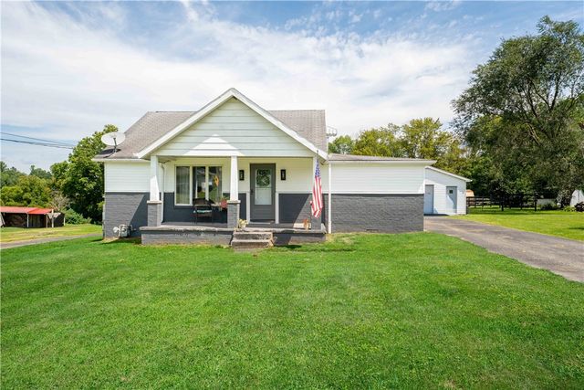 1752 S  Eighty Eight Rd, Greensboro, PA 15338