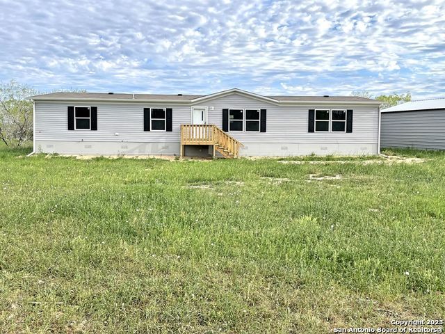 343 Private Road 3492, Gonzales, TX 78629