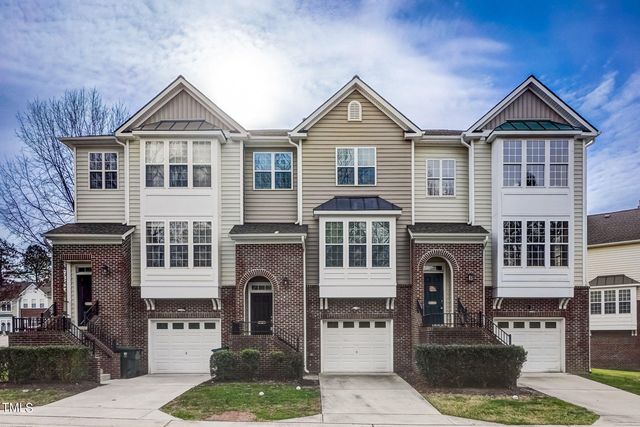 5407 Crescentview Pkwy, Raleigh, NC 27606