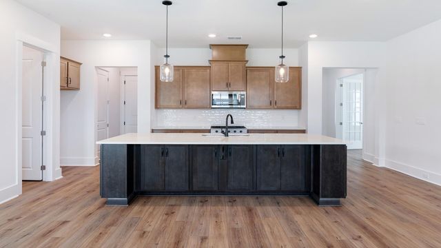 139 Summerwind Dr, Summerville, SC 29486