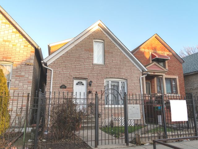 2523 S  Trumbull Ave, Chicago, IL 60623