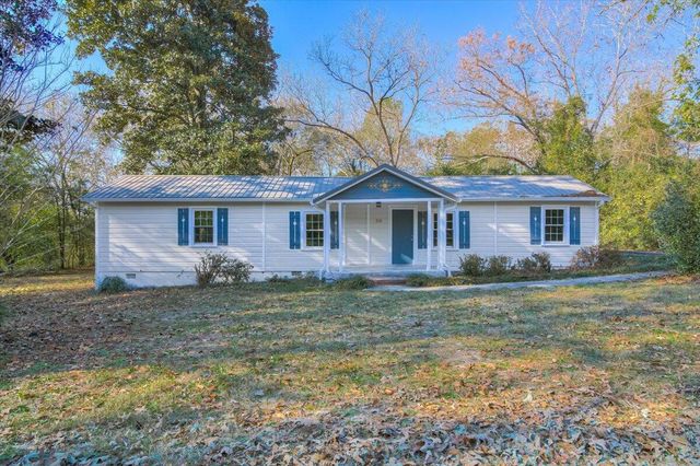 20 Leonard St, Warrenville, SC 29851