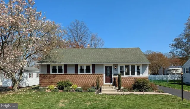 2387 2nd Ave, Upper Chichester, PA 19061