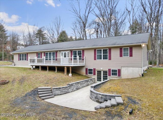 141 Spruce Woods Rd, Stroudsburg, PA 18360