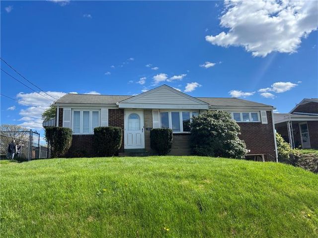 1056 North Ave, Baden, PA 15005