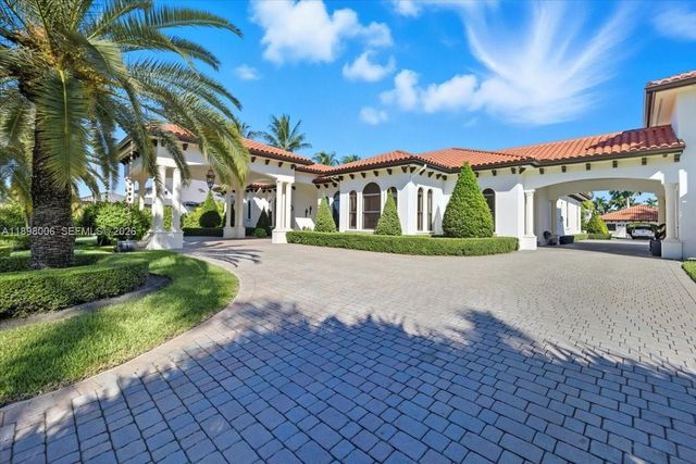 10181 NW 131st St, Hialeah Gardens, FL 33018