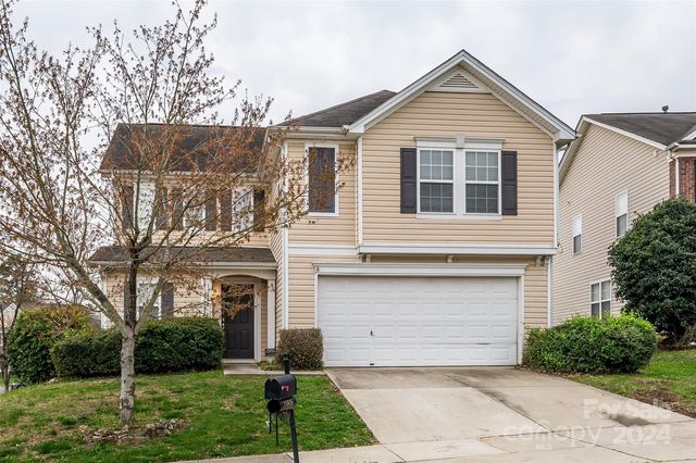 13816 Riding Hill Ave, Charlotte, NC 28213