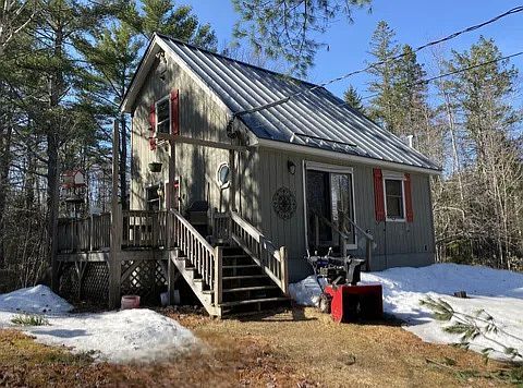 1836 N  Mountain Valley Hwy, Montville, ME 04941