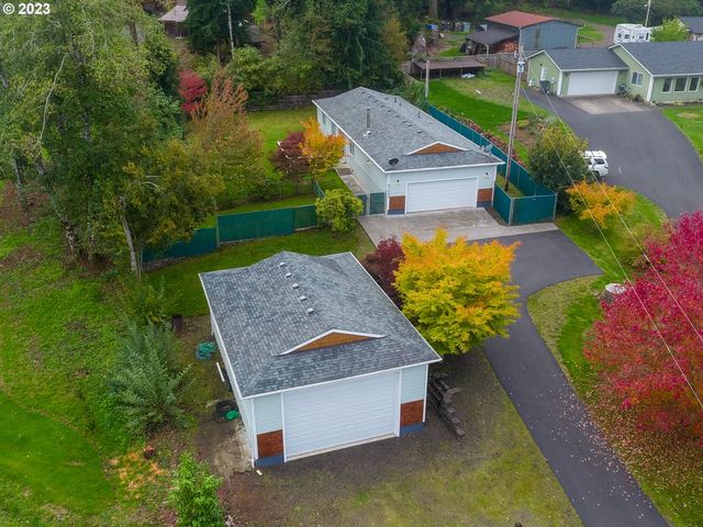 93005 Labeck Rd, Astoria, OR 97103