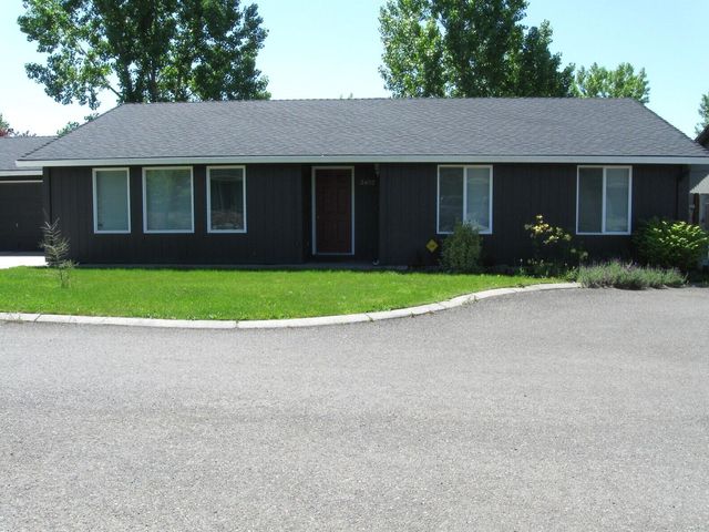 3452 Lazy Ln, White City, OR 97503